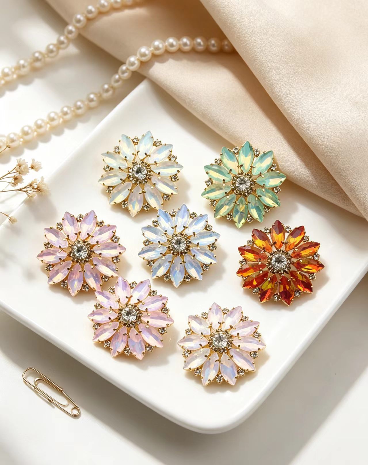 أزرار كريستال راتنجية على شكل  - مراجعة Sew On Rhinestone وسعره